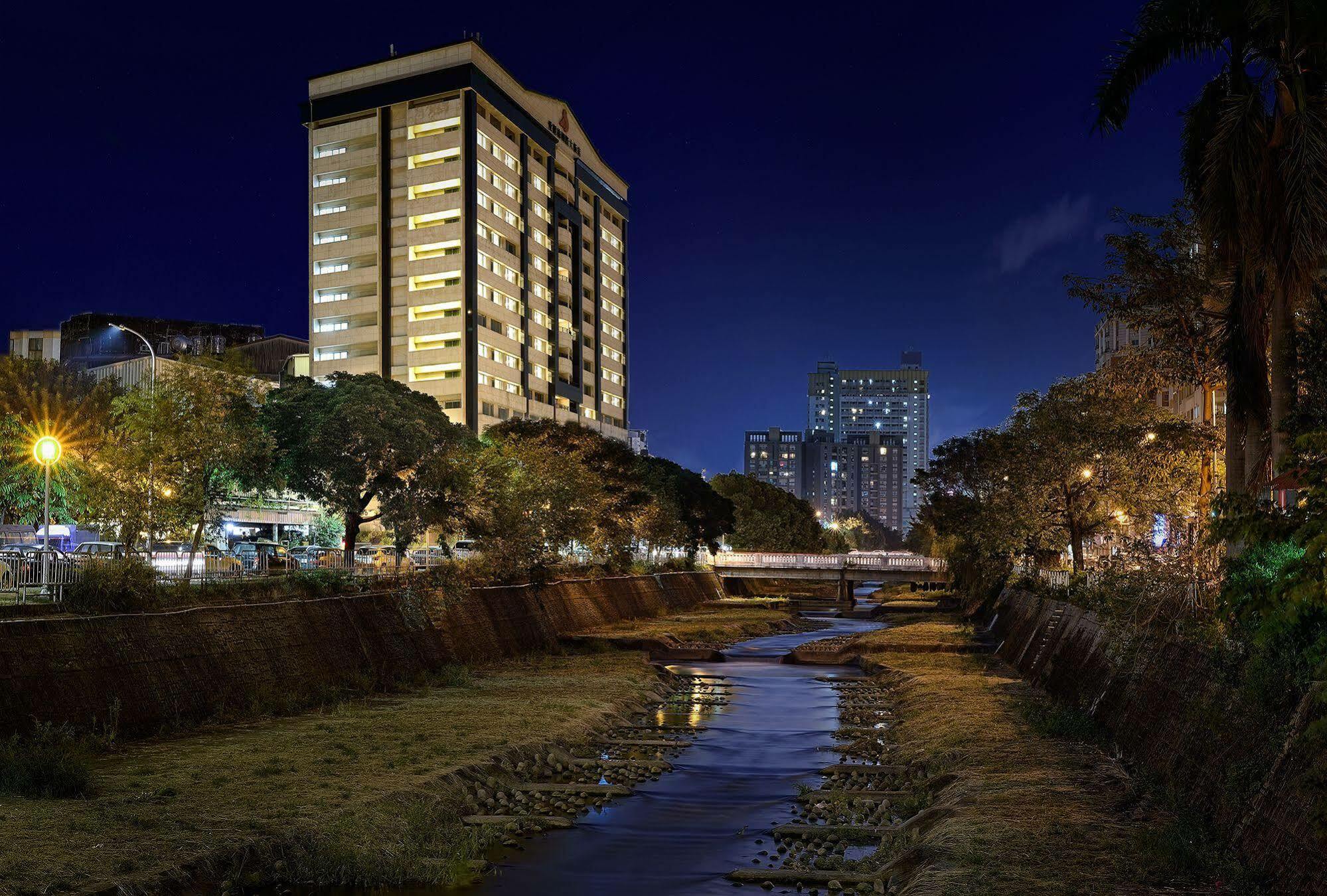 טאיצ'ונג Aeris International Hotel מראה חיצוני תמונה